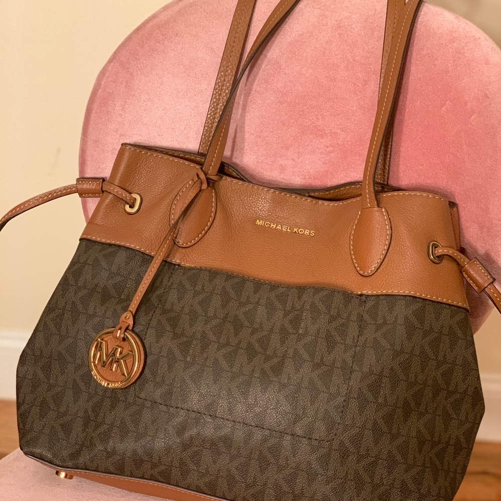 Michael kors over the shoulder bag
